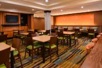 Fairfield Inn & Suites Fort Wayne - Breakfast