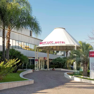 Mercure Roma West Hôtels à proximité de : Université de Rome « Campus bio-médical »
