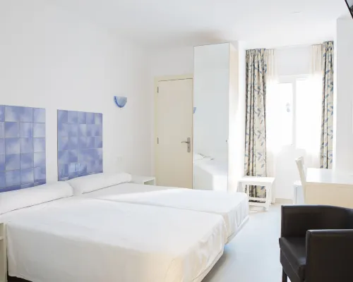 Hotel Eliseos Hotels near Malaga Centro