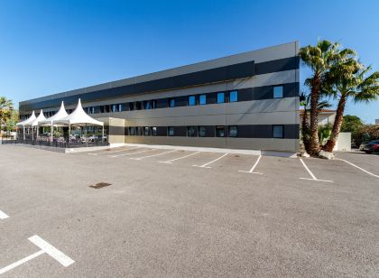 Brit Hotel Porte d'Espagne - Perpignan