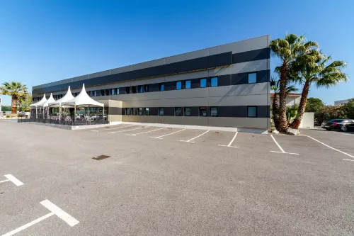 Brit Hotel Porte d'Espagne Hotels in Pollestres