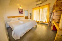 The Waves by the Beach Inn Hotels near Indira Priyadarshini Park