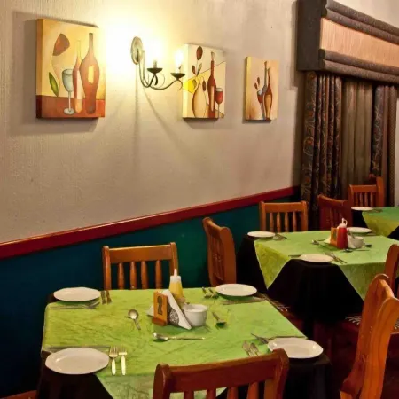 Woodpecker Inn