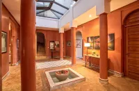 Villa with private swimming pool and golf