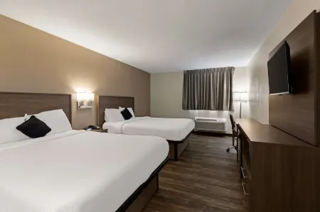 Red Lion Inn & Suites Caseyville Отели в г. Стуки Тауншип
