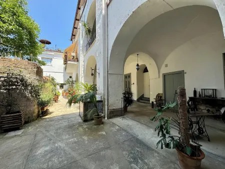 YourHome - la Famiglia Apartment