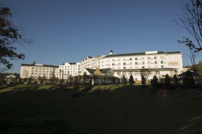 Hotel Exterior Dollywood's DreamMore Resort Photo