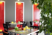 Ibis Styles Saint Brieuc Gare Centre Hotels in Tregueux