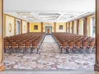 Palácio Estoril Hotel, Golf & Wellness Hotels near Tamariz Beach