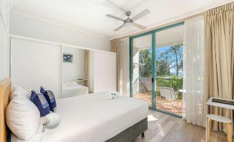 Shelly Bay Resort