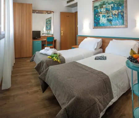 B&B HOTEL Conegliano Eurorest Отели в г. Кодонье