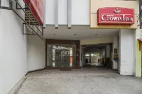 RedDoorz Plus @ Karebosi Area 2 Hotel di Wajo