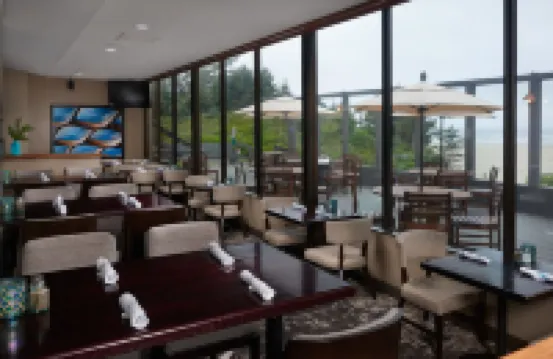 Best Western Plus Agate Beach Inn 紐波特酒店