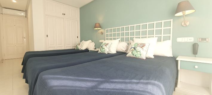 Hugo Beach Hotel Hotels in Safor