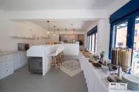 Akroyiali Resort Hotels in Apollonii