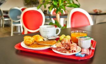 Adonis Hotel Bayonne