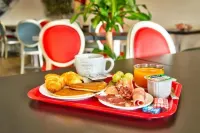 Adonis Hotel Bayonne - breakfast