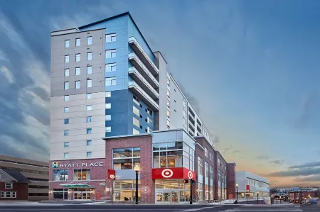 Hyatt Place State College Отели рядом с достопримечательностью «Penn State Cottages»