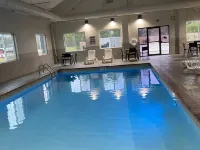 Comfort Inn & Suites Muskogee - Swimmingpools