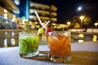 Aquarios Praia Hotel - ที่มีบาร์