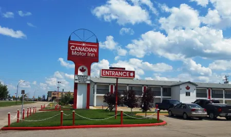Canadian Motor Inn Отели в г. Гранд-Прери