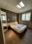 Hotel les Cigalons - 2 ดาว