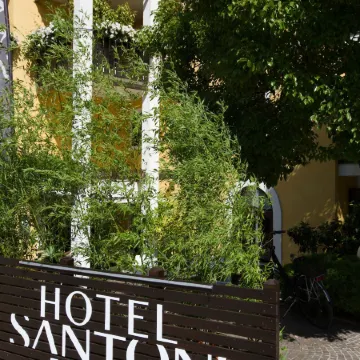 Hotel Santoni Freelosophy