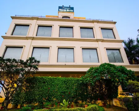 Hotel Majestic Grand Hotels in Jalandhar