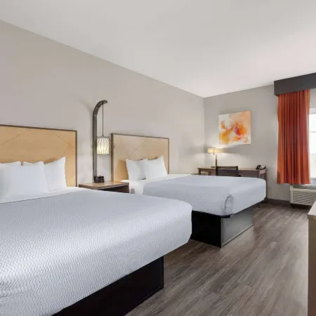 La Quinta Inn & Suites by Wyndham Ft. Pierce