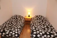 Gites de Montvaltin Hotels in Le Breuil