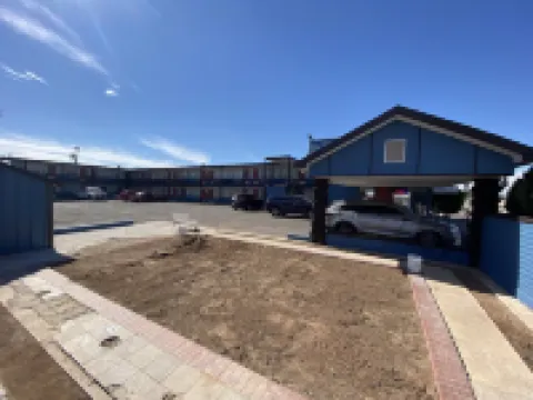Budget Inn