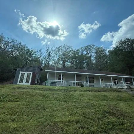 Intimacy Suite- AdultRoom-Spa House w/Hot Tub-420 Friendly-Hiking trails & more!
