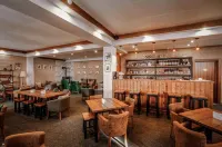 ألباين لونج هوتل آند ريستورانت فنادق في ستيبانتسميندا