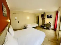 Hipotel Paris Gambetta République Hotels near 20th arr.