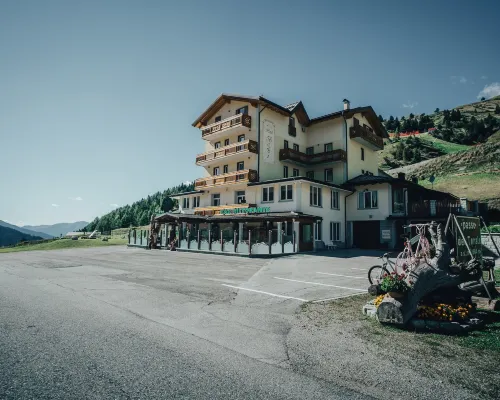 Hotel Bezzi Hotels in Ponte di Legno