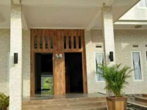 The Kost Homestay Syariah Hotels in Sukun