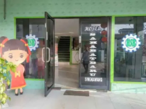 Hotel Sahabat Baru Singkawang Hoteles en Pasiran