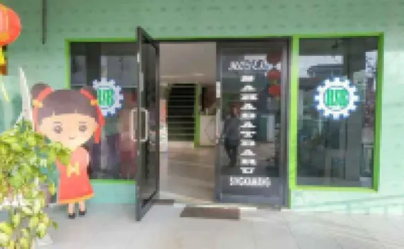 Hotel Sahabat Baru Singkawang Hotels in Pasiran