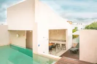 Kiki Tulum - Rooftop Pools