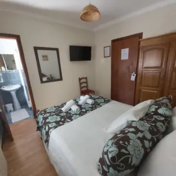 Encosta da Serra Hotels in 