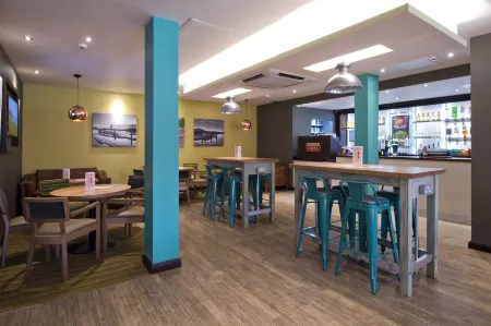Premier Inn Glasgow Braehead Отели рядом с Аэропорт Глазго Прествик