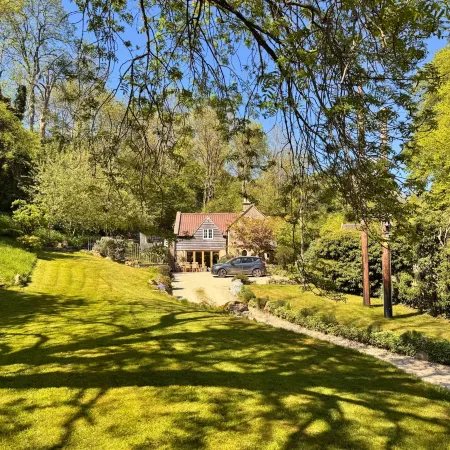 Cotswolds Aonb Cottage- Modern Renovation- Sleeps8