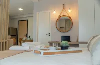 Porto by Fma Coliving Hotels near Regimiento de Caballeria de Exploracion de Montaña 5