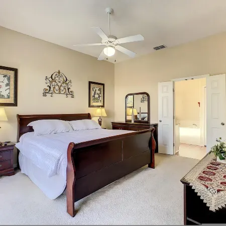 5Br Family Retreat w Pool, Spa & Game Room