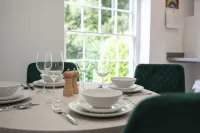 Cosy 1Bd in Malvern with Stunning Views! Hoteles en Malvern