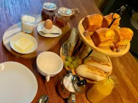 Domaine VALENQUERCY Hotels in Souillac