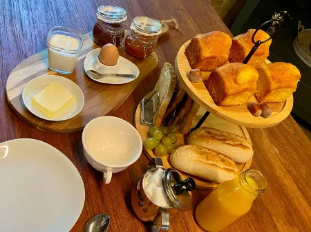 Domaine VALENQUERCY Отели в г. Ла-Шапель-о-Сен