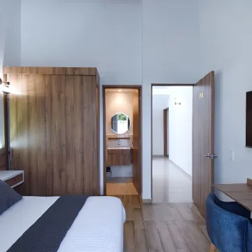 Valymar Inn International Home Hotel Hotels near St. Peter the Apostle Cathedral, Cali