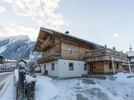 Chalet in Sulzau Near Wildkogel Ski Arena Отели рядом с достопримечательностью «Wasserwelten Krimml»