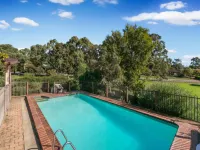 Sandy Pool Shack - Pet Friendly